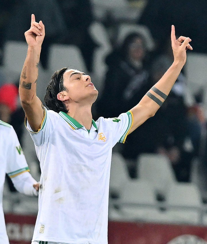 El festejo de Dybala. (Foto: EFE)