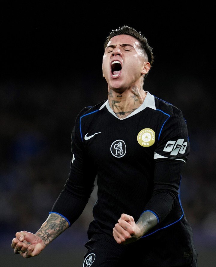 El festejo de Enzo tras el gol. (REUTERS/Matteo Ciambelli)