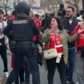 Hinchas del Benfica fueron agredidos por la policía en las inmediaciones del estadio Bernabéu