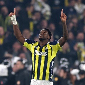 Costó 77 millones de euros y cambió de club por cuarta vez en 13 meses 