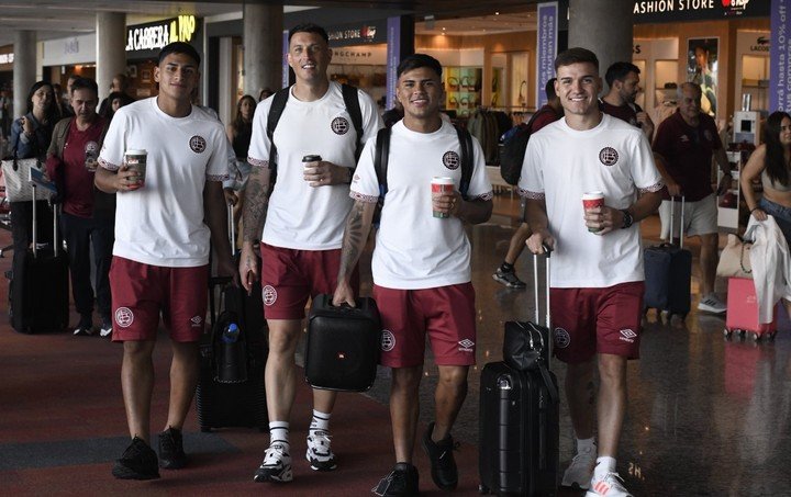Lanús rumbo a Río de Janeiro. (FOTO: Lanús)