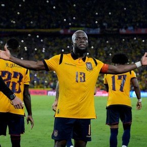 La piel de El Equipo de Todos: la historia de la camiseta de la Selección de Ecuador en los Mundiales