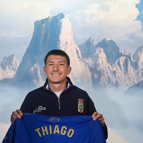 Las emociones de Thiago Fernández en el Oviedo: "Sentí un alivio enorme"