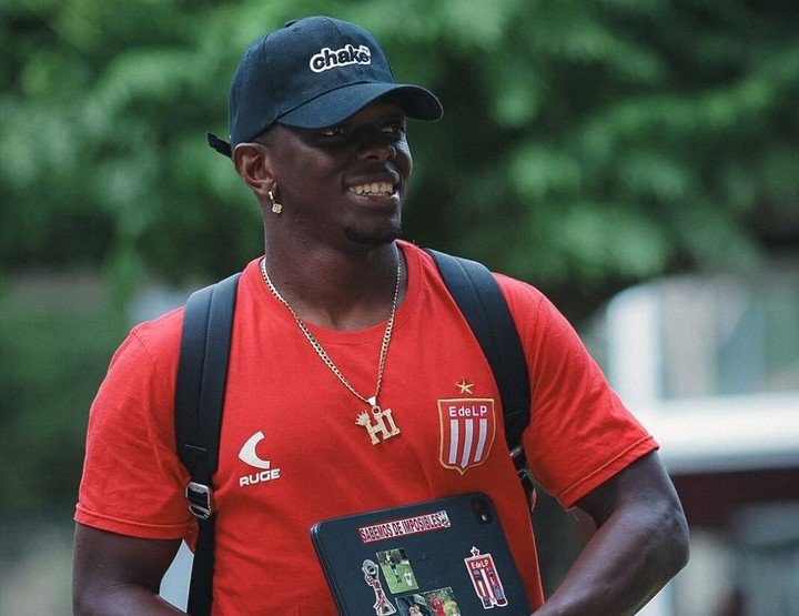 El colombiano se entrenó en el Pincha pero no fue citado para Riestra.