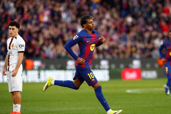 El festejo de Lamine Yamal. (EFE)