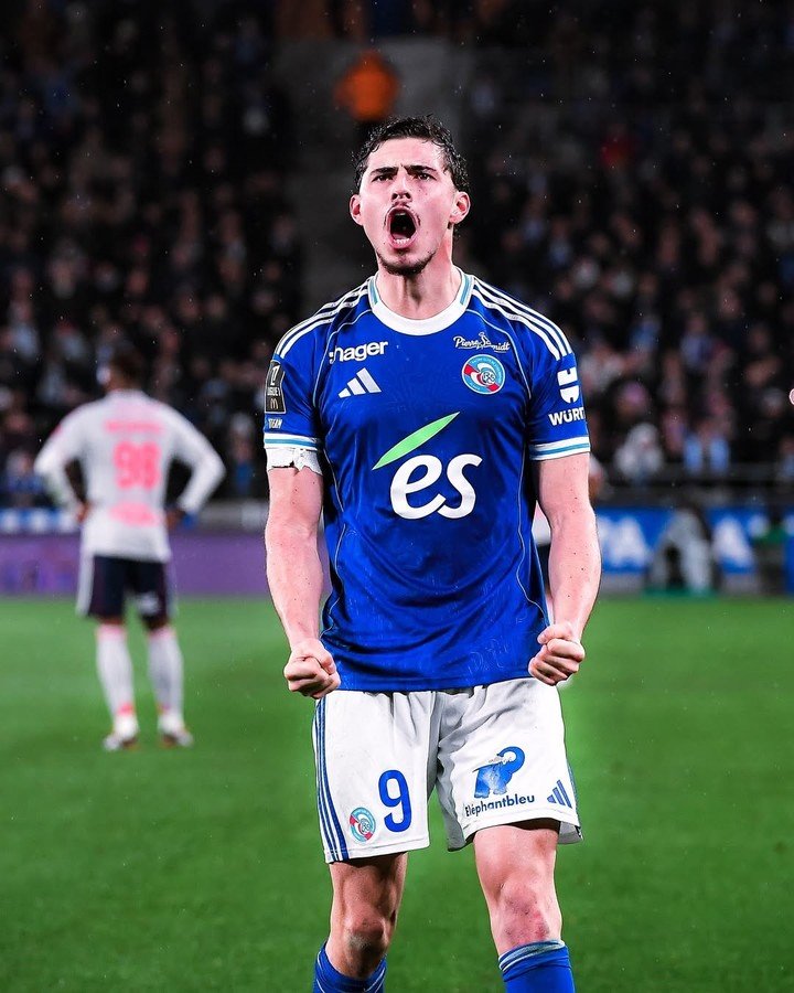 Panichelli volvió a mojar con la del Estrasburgo (Foto: Prensa Racing de Estrasburgo).