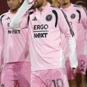 Información Olé: Messi no ingresó al cuarto de árbitros ni a zonas restringidas tras la derrota 