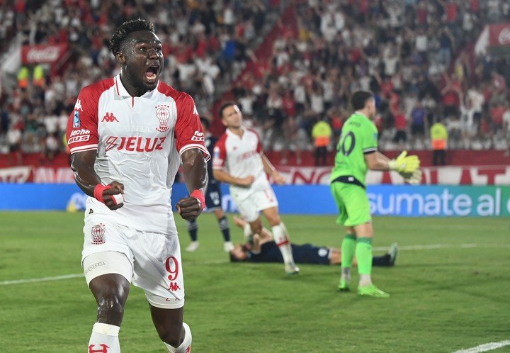 El ecuatoriano ya paga con goles.