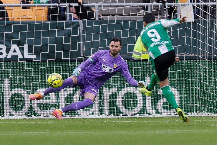 Ávila puso el empate parcial del Betis en La Liga (EFE).