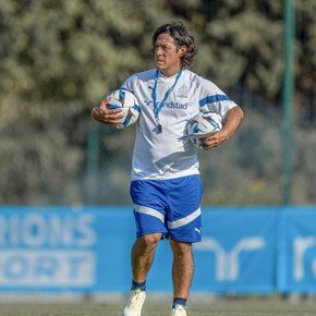 Camoranesi duró una semana como ayudante de campo del Marsella