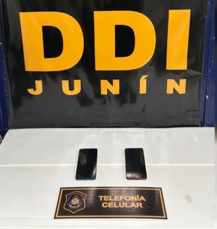 Los celulares secuestrados por el operativo de la DDI