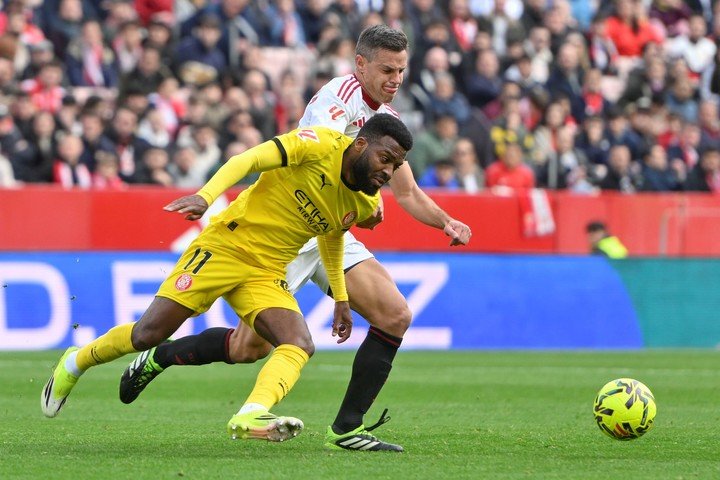 Sevilla y Girona empataron 1-1. (EFE)