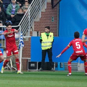 El gol del ex Boca que complicó al Alavés de Chacho Coudet 