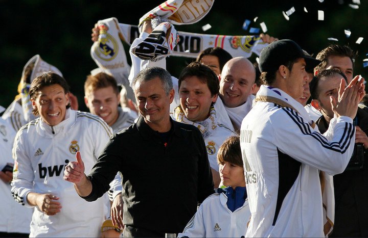 Mou y una liga histórica con la Casa Blanca. (AP Photo/Andres Kudacki).