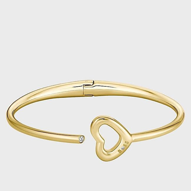 Pulsera dorada con corazón abierto de Hugo Boss, 129 euros.