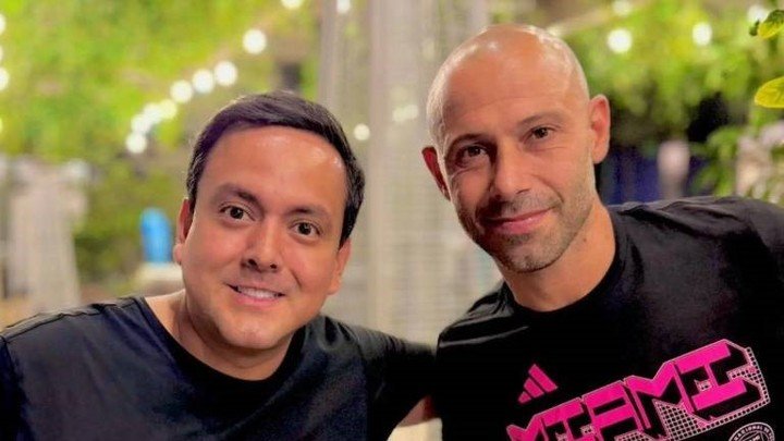 Daniel Molina junto a Javier Mascherano.
