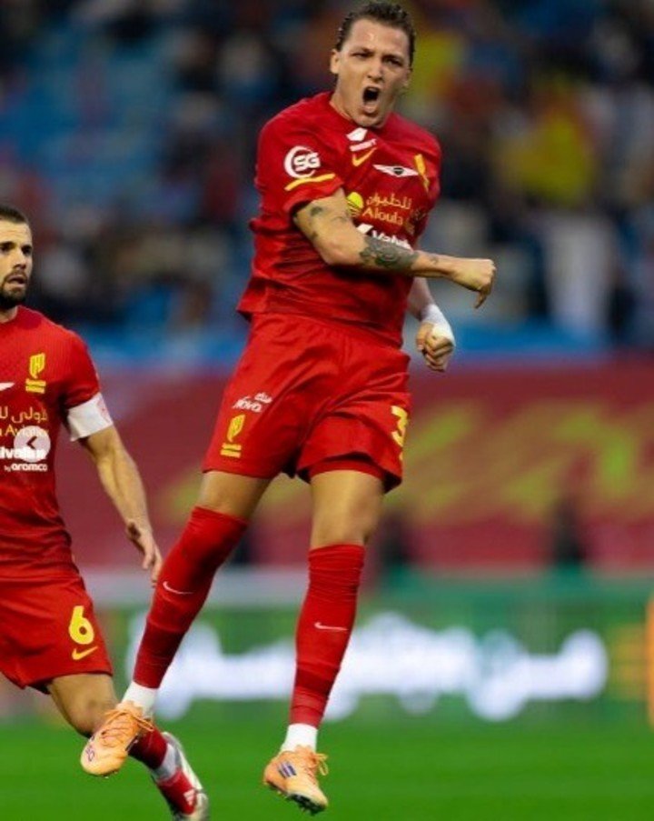 Retegui volvió a convertir en Arabia Saudita (Prensa Al Qadisiya).