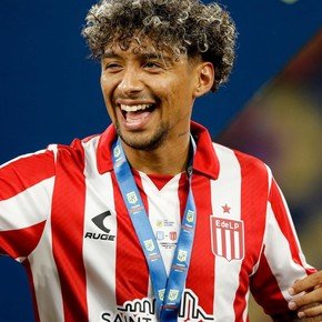 Medina cada vez más cerca del Brasileirao y Estudiantes sigue despidiendo figuras