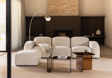 El truco de los mejores decoradores para que tu salón sea más cómodo y grande es tener en cuenta estas medidas clave