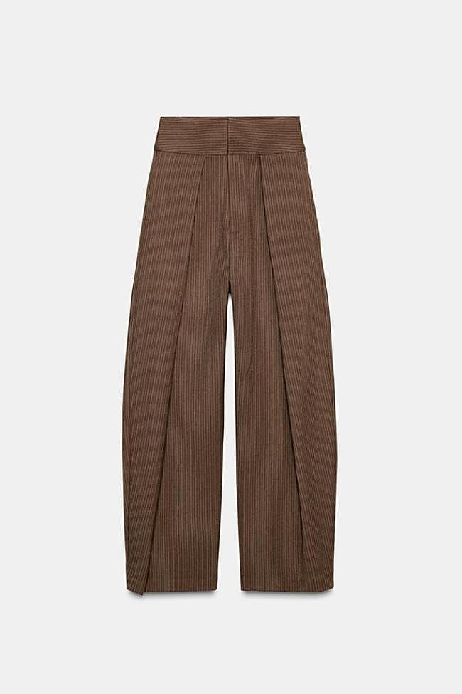 Pantalón de traje silueta balloon de Zara