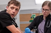 ‘The Pitt’ se dejó fuera un detalle que podría haber cambiado por completo la relación entre dos personajes. Creo que fue la decisión más acertada