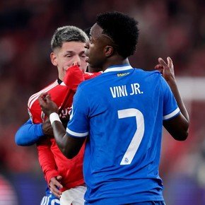 Real Madrid rompe el silencio tras el incidente entre Vinicius y Prestianni