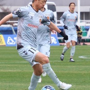 A sus 58 años, el jugador más veterano del mundo en activo volvió a las canchas 