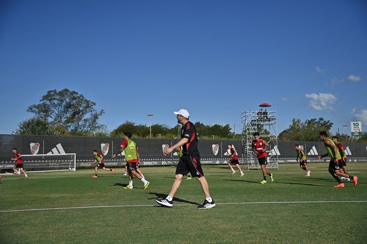 La intensidad de Coudet ya se vio en el Camp. Prensa River.