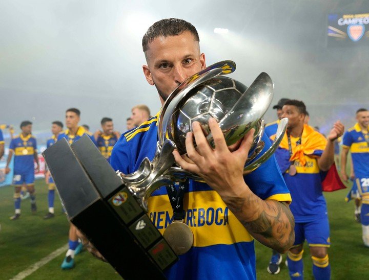 Benedetto le hizo tres goles a Patronato y Boca se coronó campeón de la Supercopa Argentina 2023.