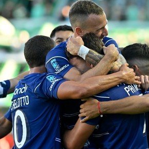 Gimnasia se impuso por 2-1 ante Banfield en el Sola