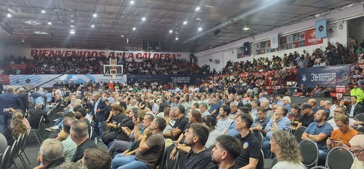 Los dirigentes en Instituto, en el encuentro del Consejo Federal (Foto Ascenso del Interior).