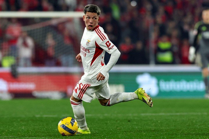 Prestianni durante el partido contra el Gil Vicente. (Foto: EFE)