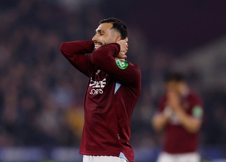 El atacante albiceleste entró en la segunda mitad. 