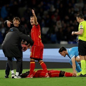 El miedo se hizo presente en un partido de la Serie A: un jugador se desplomó y debió salir en ambulancia
