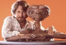 ‘E.T.’ nació como una película de terror, pero Steven Spielberg cambió de idea e hizo algo completamente diferente