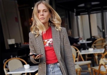 Las compras de Sfera de la semana: vestidos estampados, bailarinas de colores y camisas románticas