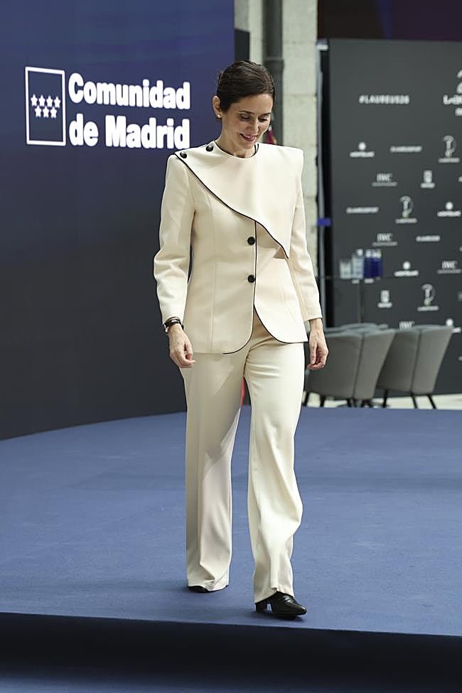Este ha sido uno de los mejores looks de Ayuso.