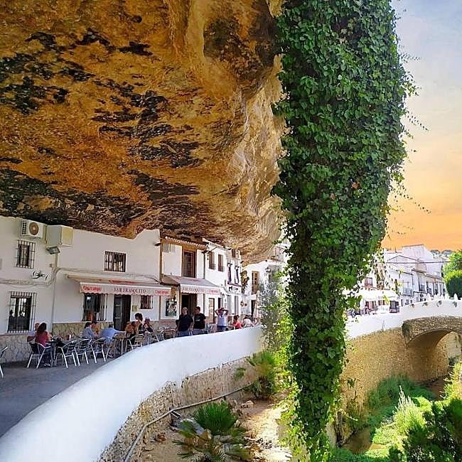 Calle de Setenil de las Bodegas, Cádiz