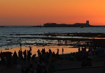 El destino para alargar tu verano es este pueblo de Cádiz con un templo fenicio y las mejores puestas de sol