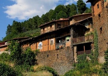 El idílico pueblo de Cáceres que te alegrará el invierno: casas típicas y el entorno ideal para desconectar