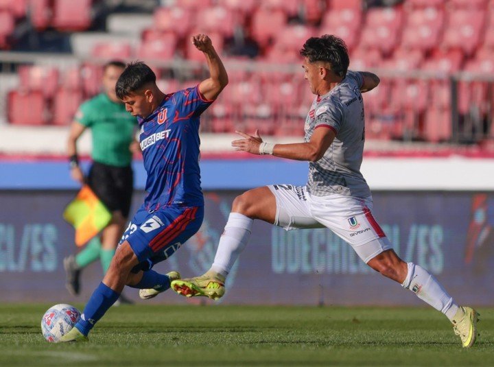 Universidad de Chile ante La Calera.