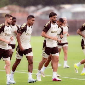Crece la tensión en Flamengo: la barra quiso increpar al plantel en un cumpleaños