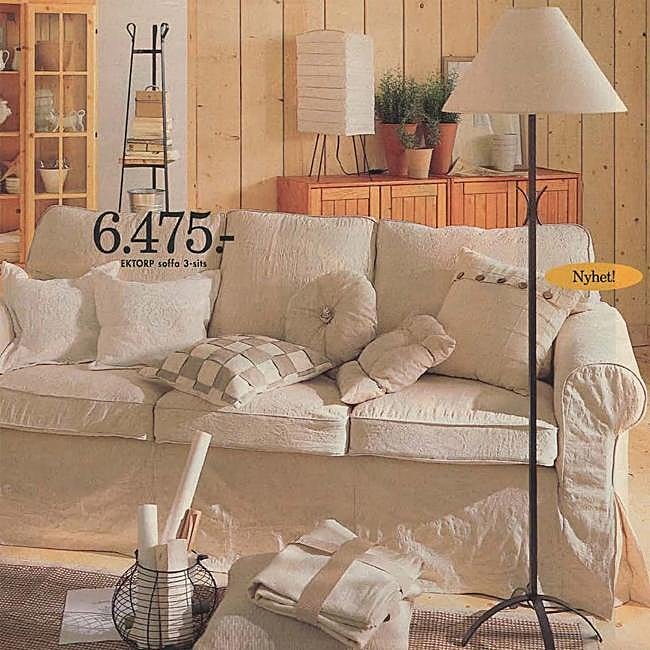 Sofá EKTORP del catálogo de IKEA de 1996.