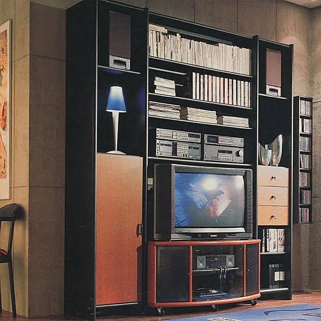 Mueble de televisión del catálogo de IKEA de 1996.