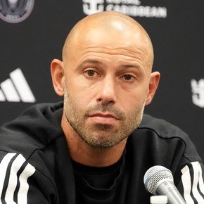 Mascherano le avisa a Scaloni: Messi está "en perfectas condiciones"