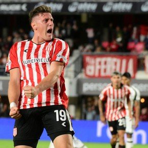 Estudiantes goleó 5-0 a Central Córdoba con un hat-trick de Gaich 