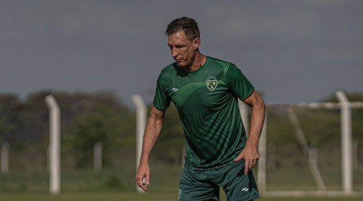 Sava, DT de Sarmiento.