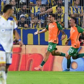 Banfield sorprende en Rosario y le gana a Central