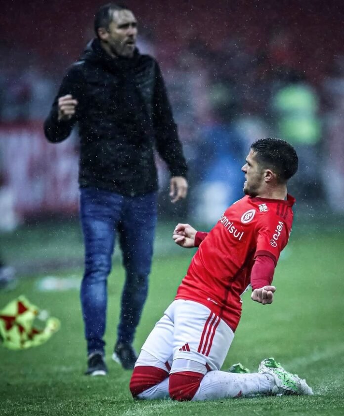 Quién es el único integrante del plantel de River que ya fue dirigido por Coudet