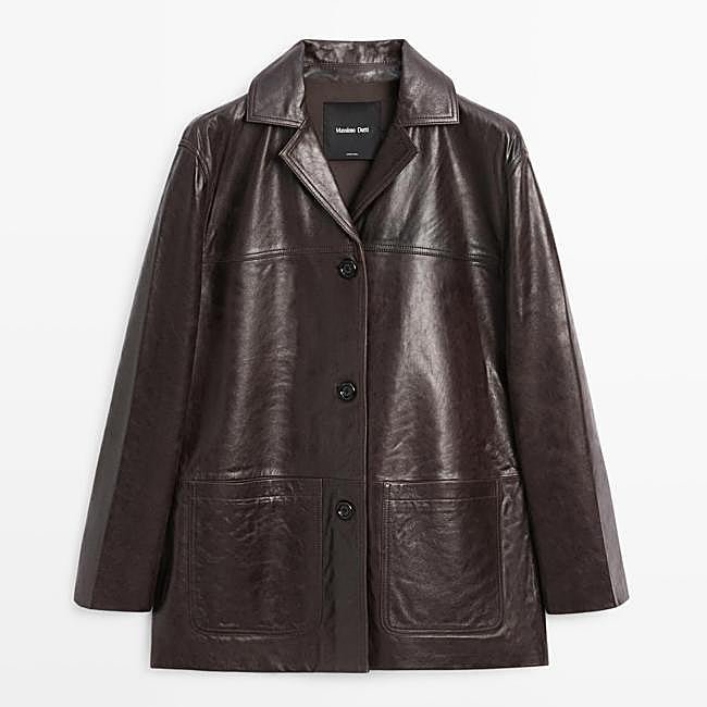 Chaqueta de piel marrón, 299 euros.